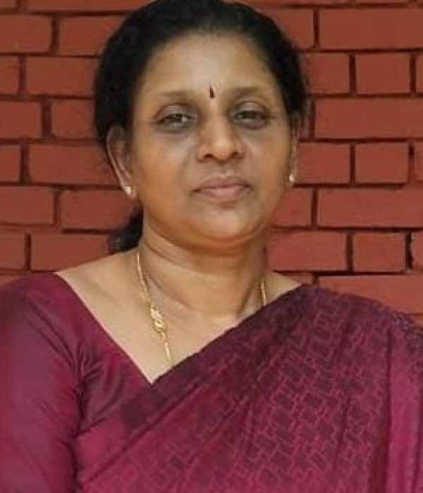 Meera-Subramanian-tutor-french